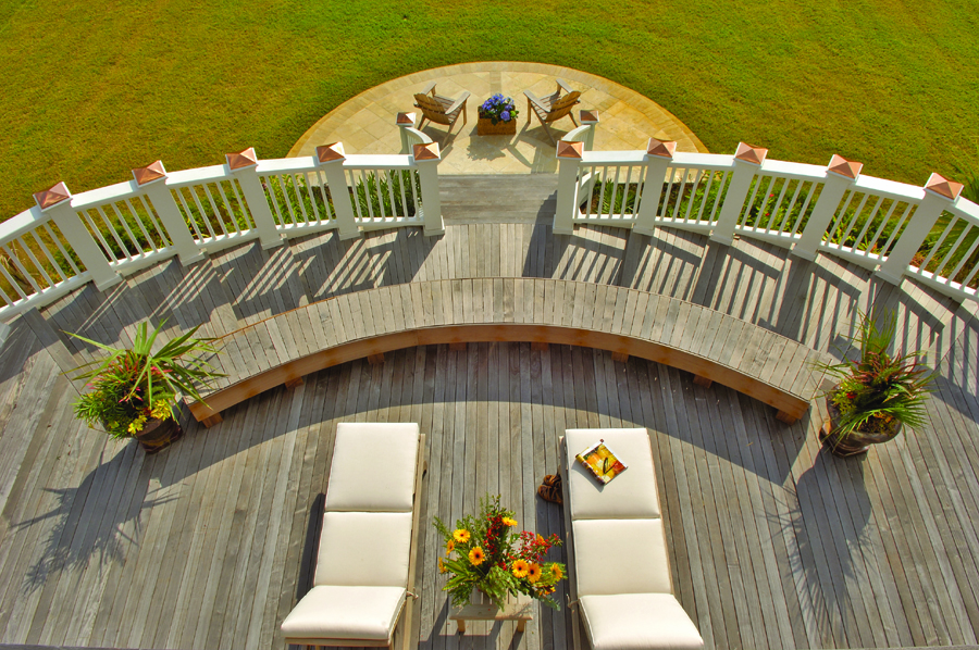 Back deck with curved bench and direct ocean view