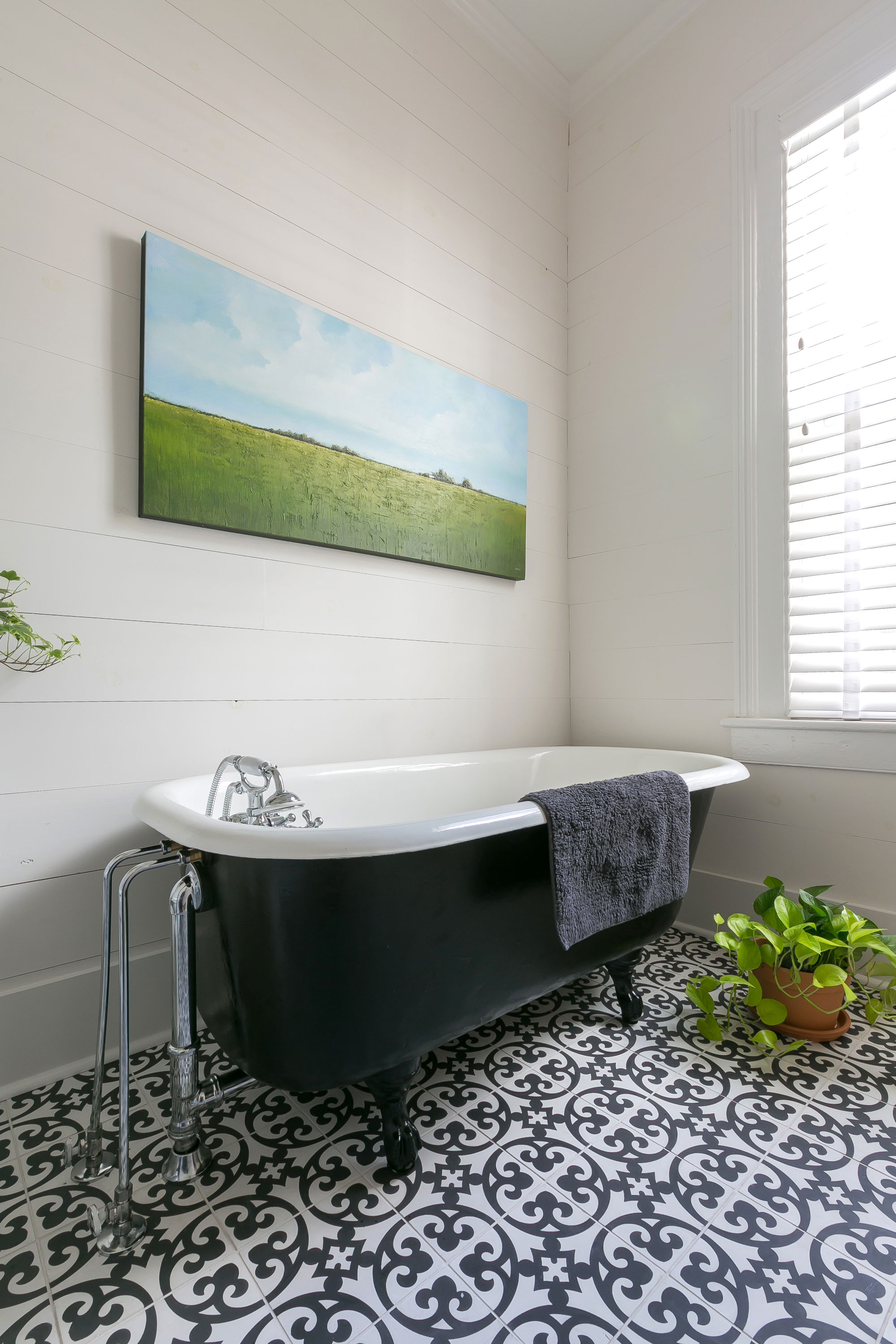 Doar house bathroom renovation with period details using modern fixture and amenities