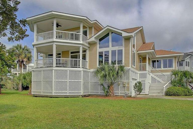 Before photo of Isle of Palms renovation by Swallowtail Architecture